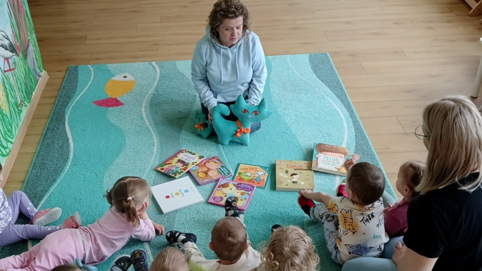 Read more about the article Dzień Książki u Małych Odkrywców
